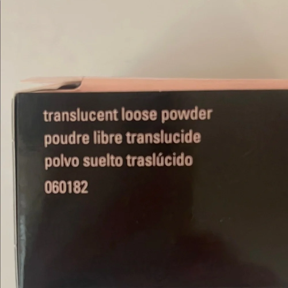 NIB Mary Kay Translucent Loose Powder